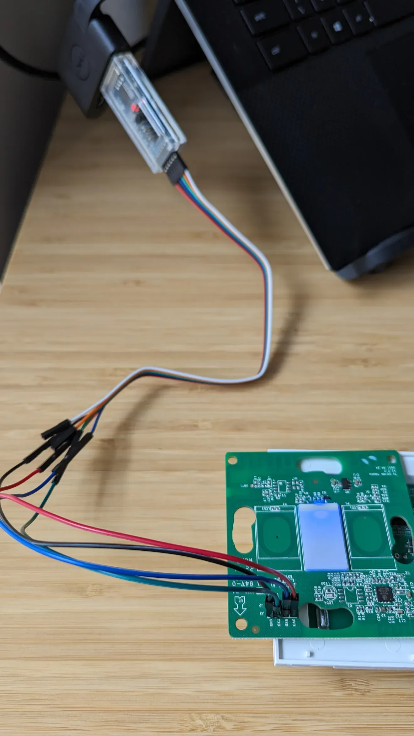 Sonoff T0 connected to laptop through the UART Sonoff To connected to laptop